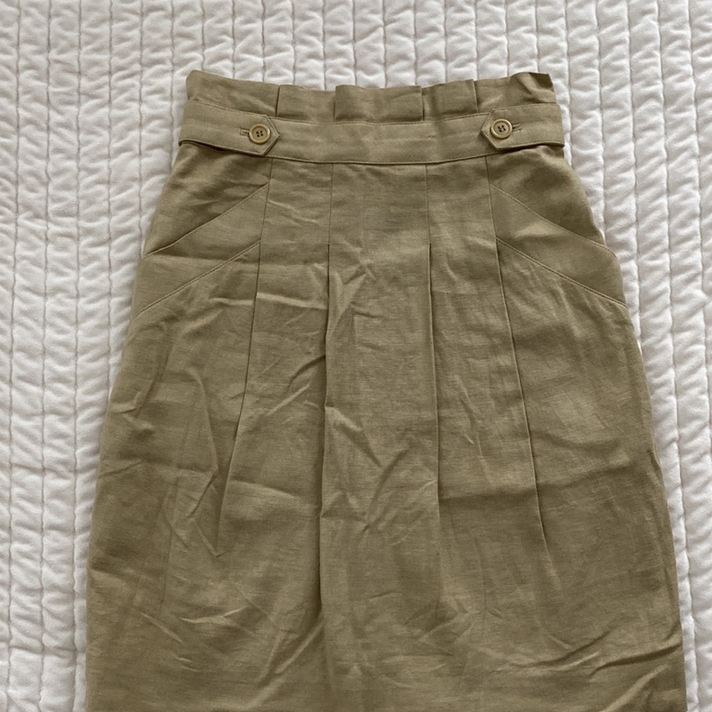 BCBG High Waisted Beige linen Skirt w/ Pockets Size 2